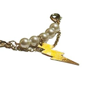 Luxe Laces : Gold Lightning Bolt Pearl & Chain link Shoe Accessory